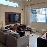 Belissimo E Confortavel Sobrado!